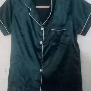 Woman size medium green pajamas with bow and white stripe